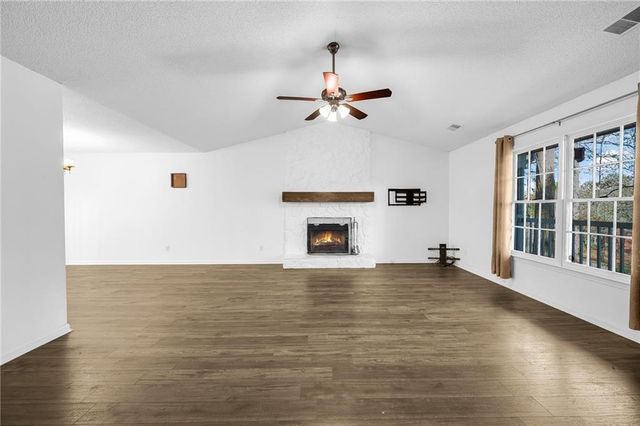 84 Hebron Church Road, Dacula, GA 30019