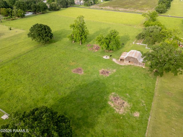 818 Saint Esprit Road, Carencro, LA 70520