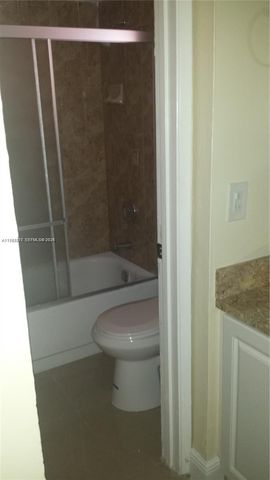 8810 Fontainebleau Blvd 110, Miami, FL 33172