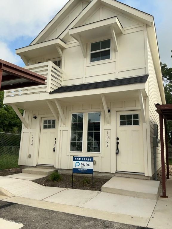 2002 W 2nd ST 1002, Taylor, TX 76574