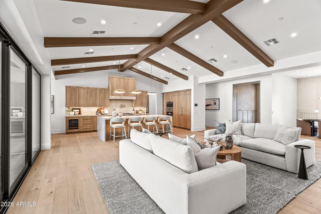3415 N 47TH Place, Phoenix, AZ 85018