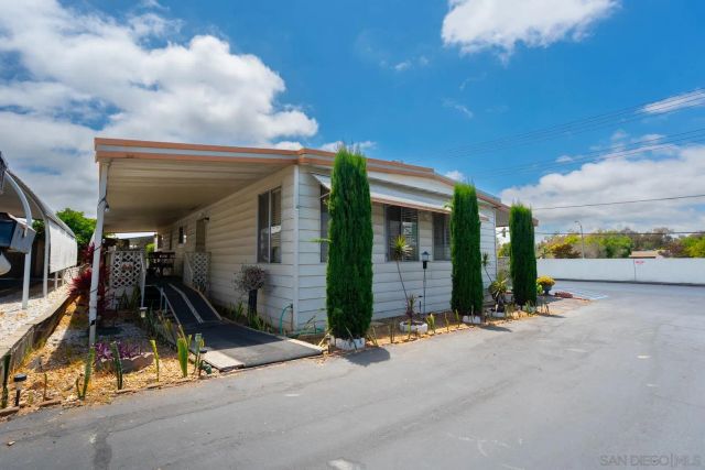 718 Sycamore Ave 73, Vista, CA 92083