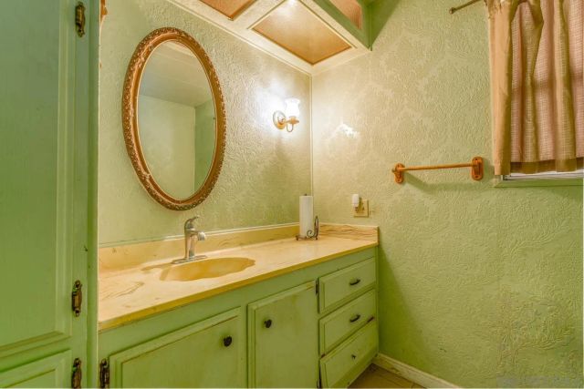 718 Sycamore Ave 73, Vista, CA 92083