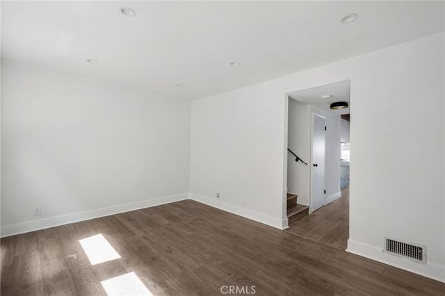 125 E Buckthorn, Inglewood, CA 90301