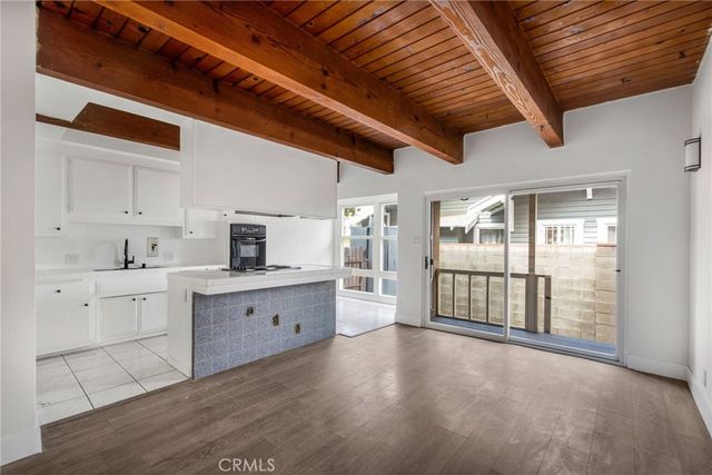 125 E Buckthorn, Inglewood, CA 90301