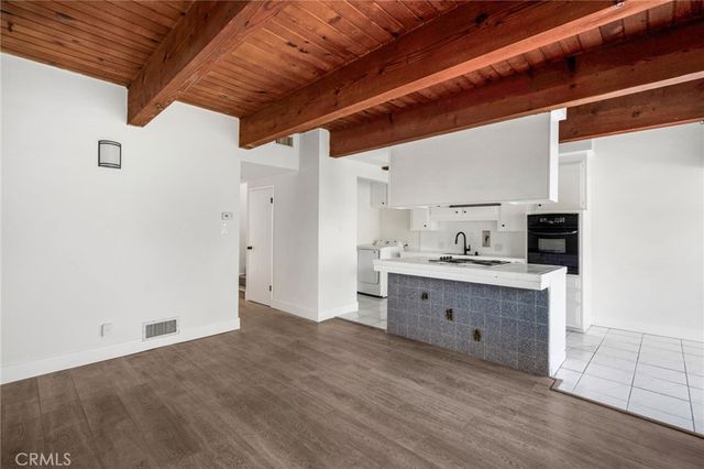 125 E Buckthorn, Inglewood, CA 90301
