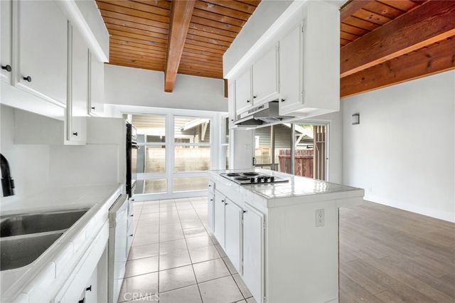 125 E Buckthorn, Inglewood, CA 90301