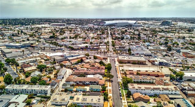 125 E Buckthorn, Inglewood, CA 90301