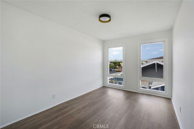 125 E Buckthorn, Inglewood, CA 90301