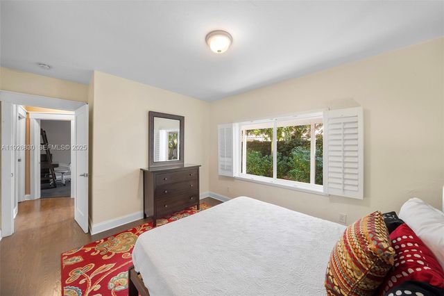 2400 Trapp Ave, Miami, FL 33133