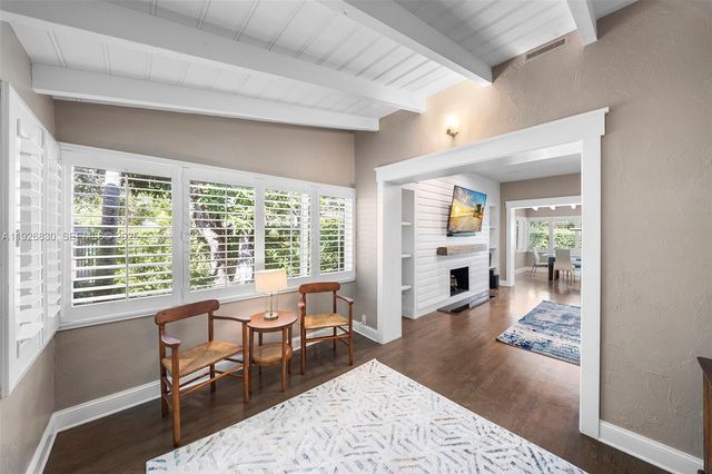 2400 Trapp Ave, Miami, FL 33133