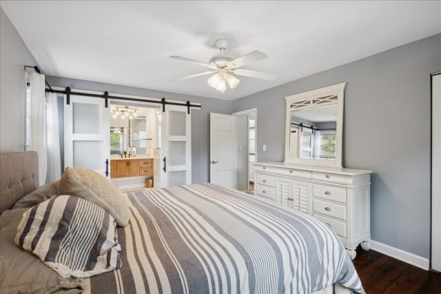 481 Sussex Court, Buffalo Grove, IL 60089