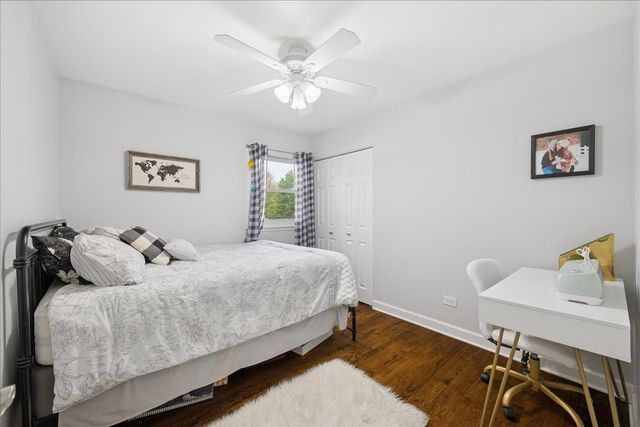 481 Sussex Court, Buffalo Grove, IL 60089