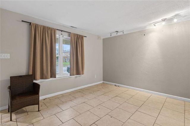 5624 Dodington CT, Virginia Beach, VA 23462