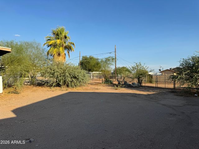 595 W Coolidge Avenue, Coolidge, AZ 85128