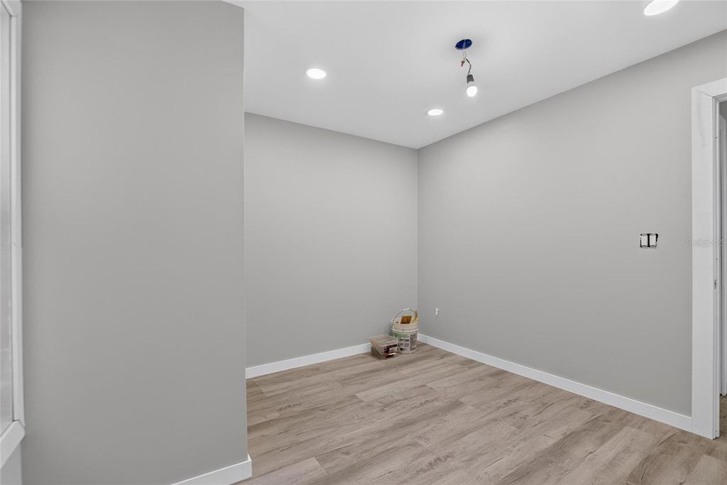 Image 11 of property listing at 3507 E 12TH AVENUE, Tampa, FL 33605