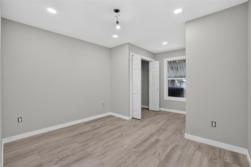 Image 13 of property listing at 3507 E 12TH AVENUE, Tampa, FL 33605