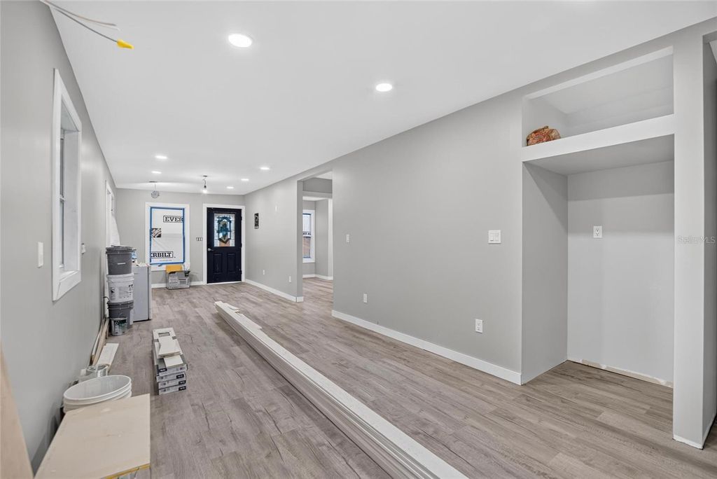 Image 7 of property listing at 3507 E 12TH AVENUE, Tampa, FL 33605
