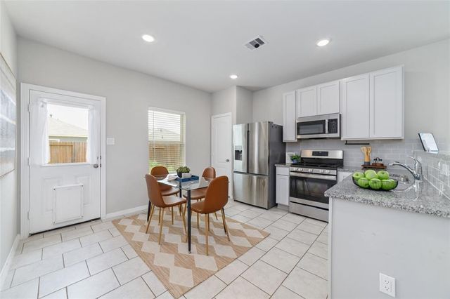 25807 Boxwood Hedge Lane, Tomball, TX 77375