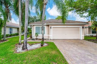 11817 SW 7th Street, Pembroke Pines, FL 33025