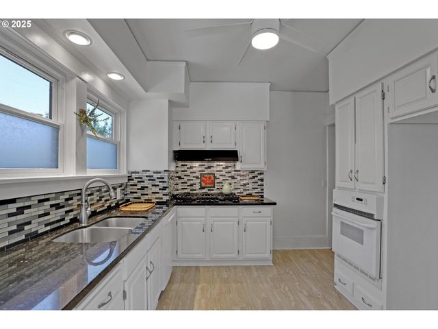 4405 Ne 34TH Ave, Portland, OR 97211