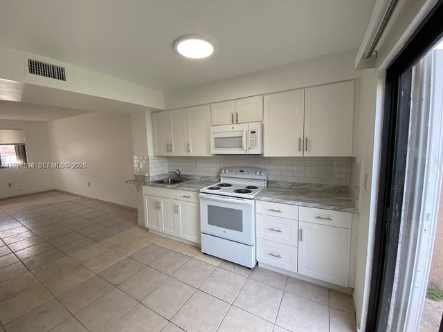 1813 SW 107th Avenue 2402, Miami, FL 33165