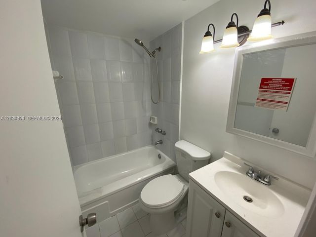 1813 SW 107th Avenue 2402, Miami, FL 33165