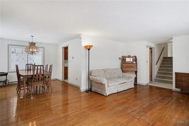 165 Brookside Lane, Manlius, NY 13066