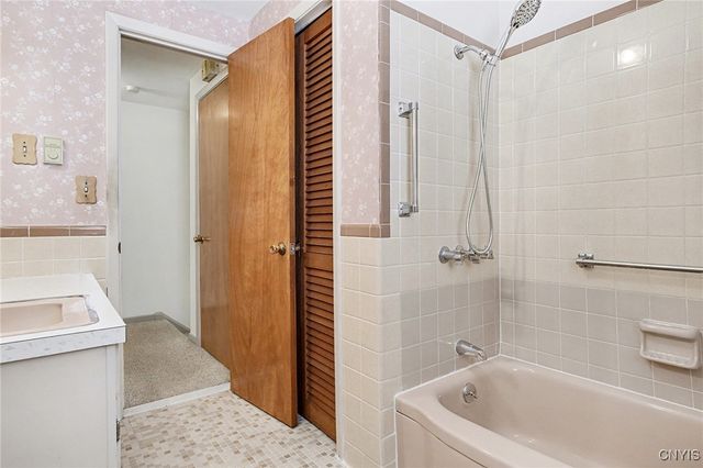 165 Brookside Lane, Manlius, NY 13066