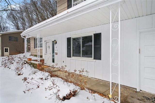 165 Brookside Lane, Manlius, NY 13066