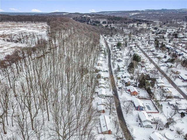 165 Brookside Lane, Manlius, NY 13066