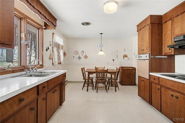 165 Brookside Lane, Manlius, NY 13066