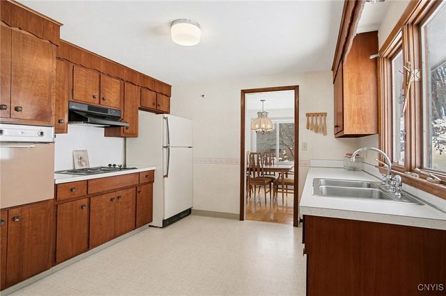 165 Brookside Lane, Manlius, NY 13066