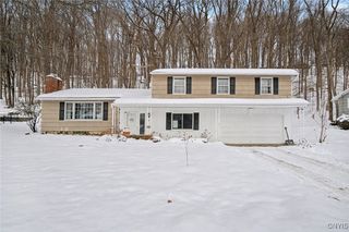 165 Brookside Lane, Manlius, NY 13066