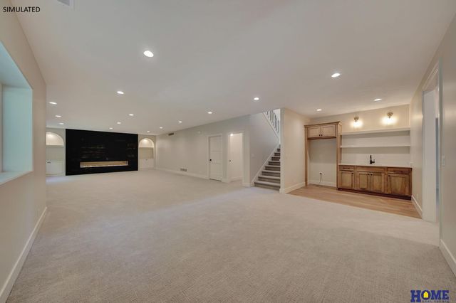 8817 Sandalwood Drive, Lincoln, NE 68520