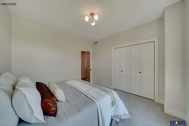 8817 Sandalwood Drive, Lincoln, NE 68520