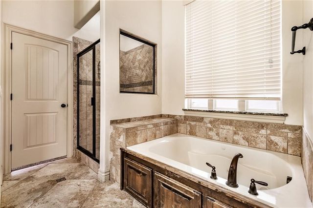 2128 NW 158th Street, Edmond, OK 73013