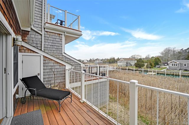 68 Foster Avenue 4, Hampton Bays, NY 11946