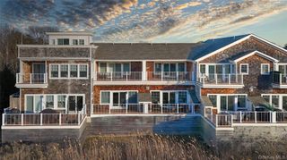 68 Foster Avenue 4, Hampton Bays, NY 11946