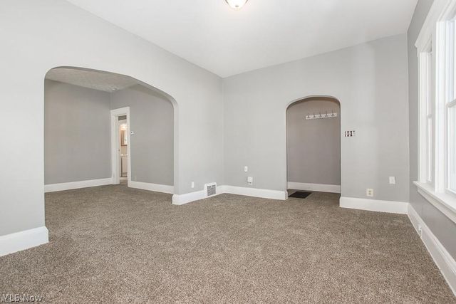 10601 Linnet Avenue, Cleveland, OH 44111