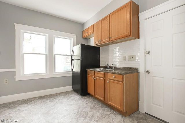 10601 Linnet Avenue, Cleveland, OH 44111