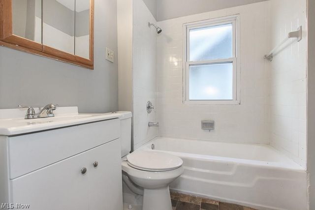 10601 Linnet Avenue, Cleveland, OH 44111