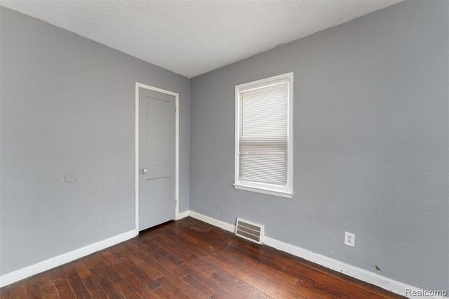 11959 Roxbury Street, Detroit, MI 48224
