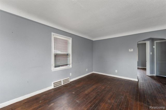 11959 Roxbury Street, Detroit, MI 48224