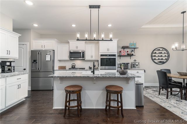 4179 Laverne Way, Jeffersonville, IN 47130