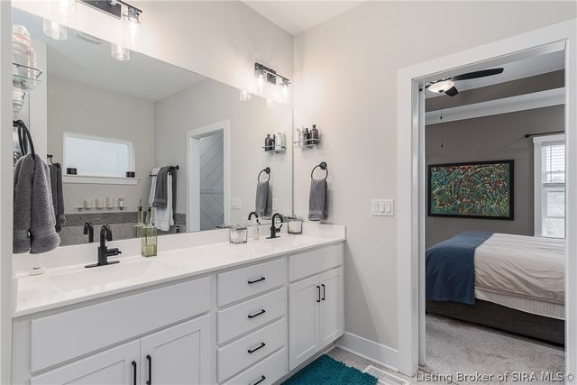 4179 Laverne Way, Jeffersonville, IN 47130