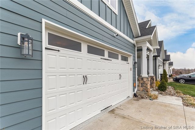 4179 Laverne Way, Jeffersonville, IN 47130