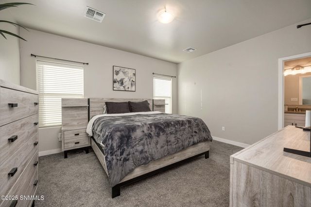 2625 Goldfinch Place, Las Cruces, NM 88011