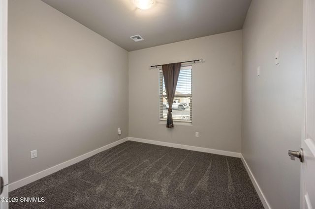2625 Goldfinch Place, Las Cruces, NM 88011