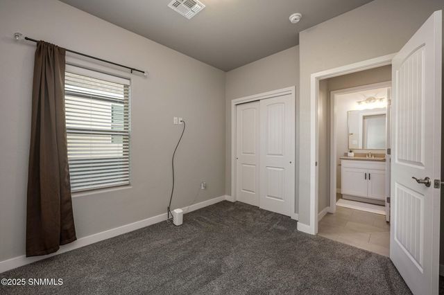 2625 Goldfinch Place, Las Cruces, NM 88011